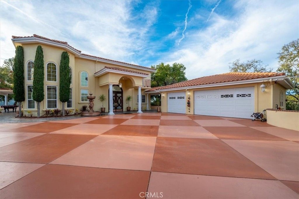 Photo of 5255 Escarpa Ave, Atascadero, CA 93422 (MLS # FR26015381)