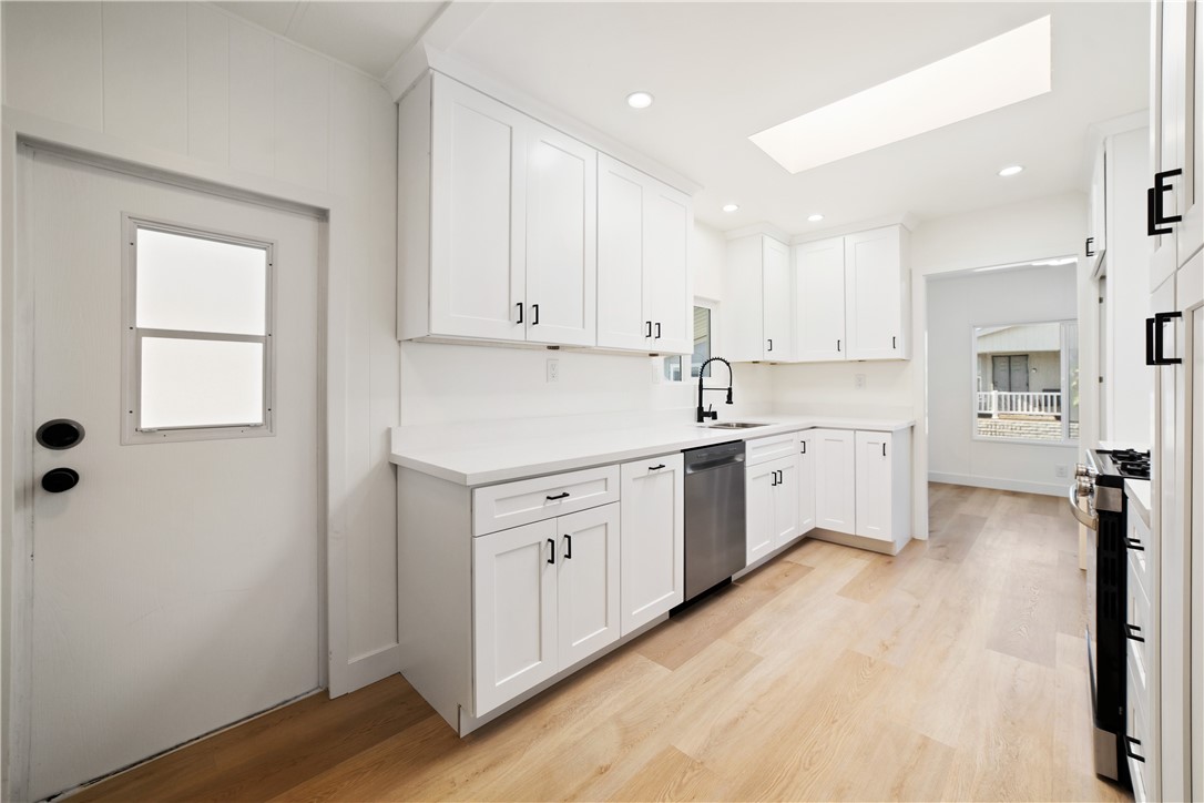 9080 Bloomfield