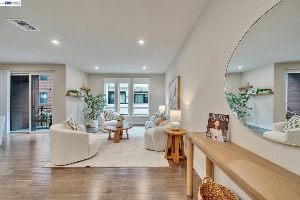 44938 Fremont Blvd 202
