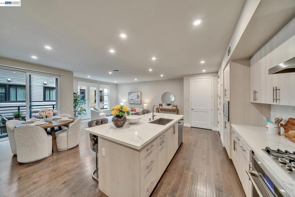 44938 Fremont Blvd 202