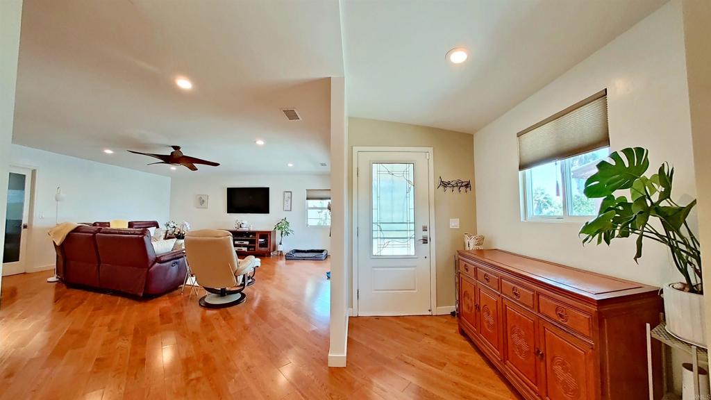 1150 Marine View Drive