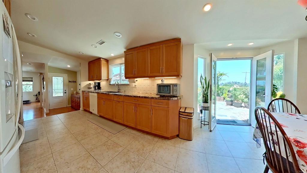 1150 Marine View Drive