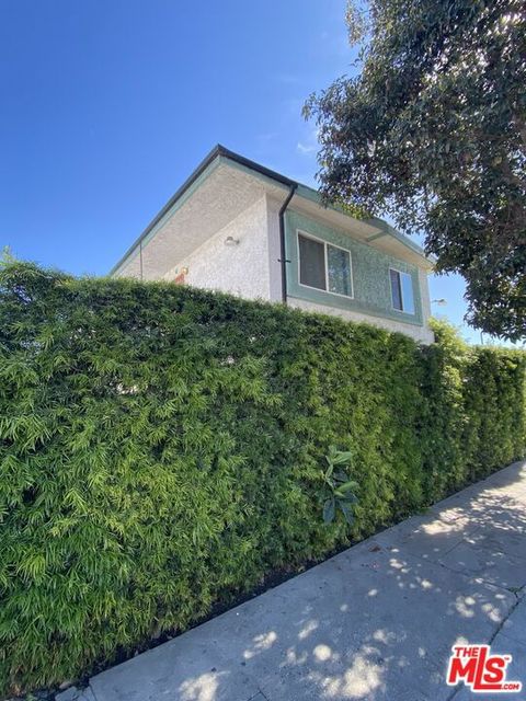 Photo of 5614 Western Ave #3, Los Angeles, CA 90062 (MLS # 26670301)