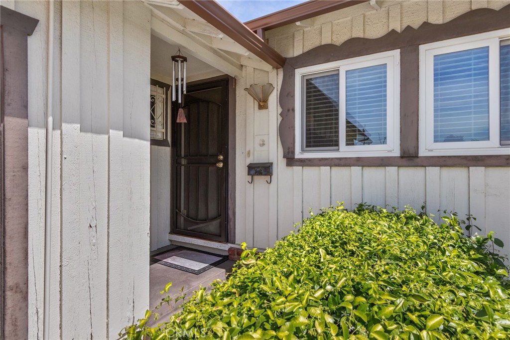 7712 Alcove Avenue