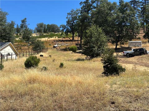 Photo of 15134 E Hoberg Drive, Cobb, CA 94526 (MLS # LC26173783)