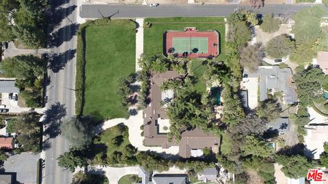 17545 Parthenia Street Sherwood Forest CA 91325