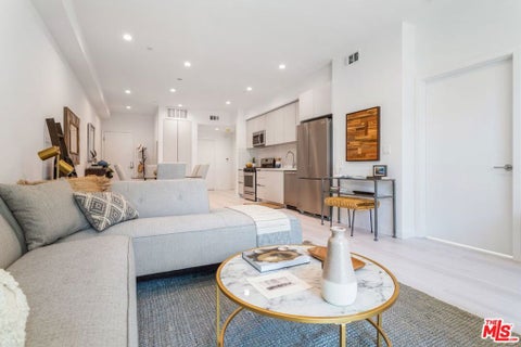 Photo of 1827 Midvale Avenue #204, Los Angeles, CA 90025 (MLS # 26854973)