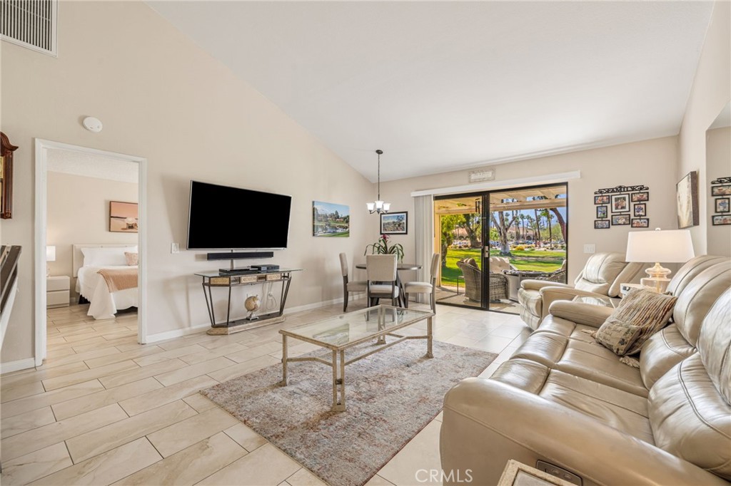 40963 Interlachen Lane