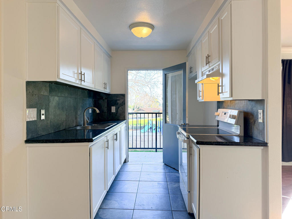 Villa VTA/Vta Vlg - 2095 - Residential Lease