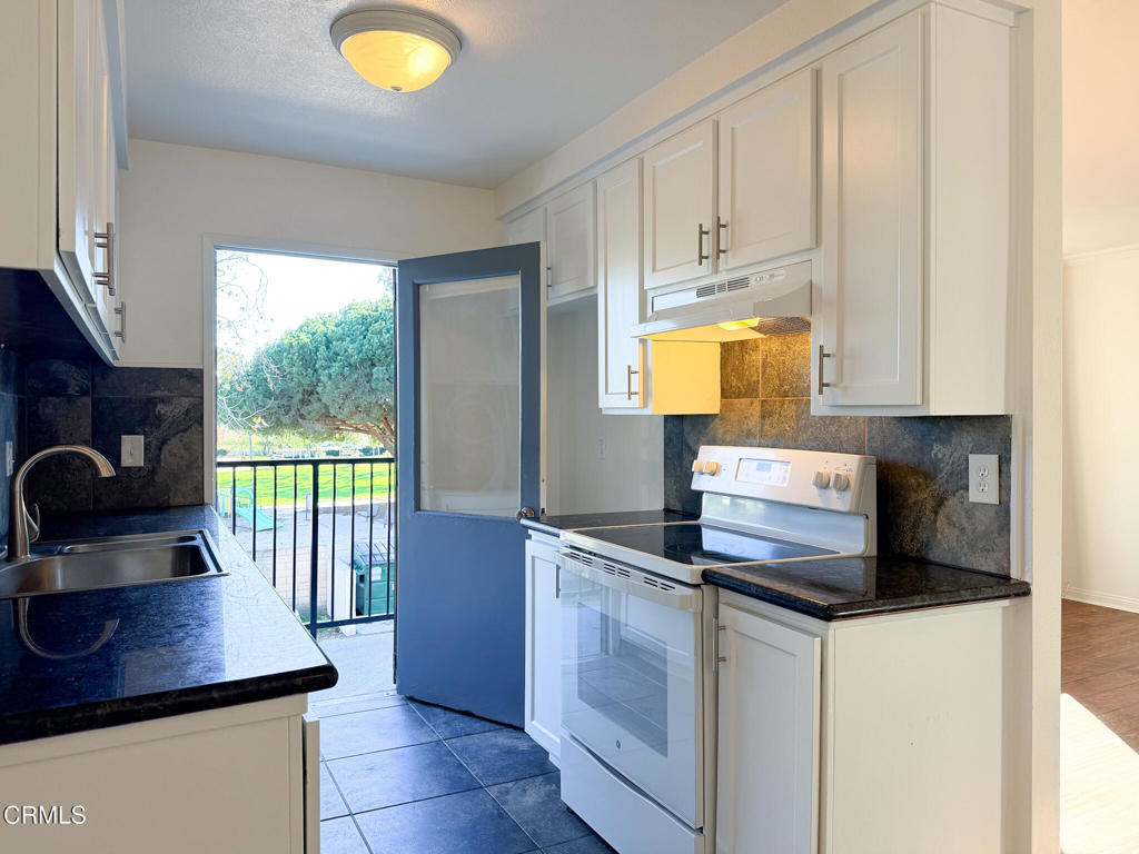 Villa VTA/Vta Vlg - 2095 - Residential Lease