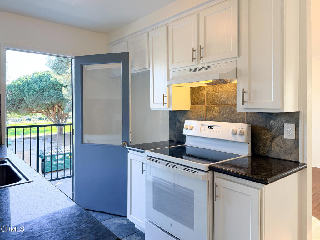 Villa VTA/Vta Vlg - 2095 - Residential Lease