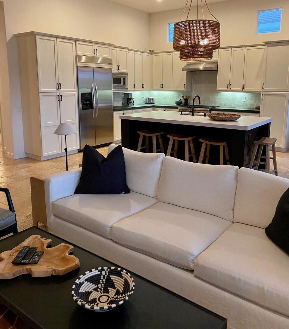Mountain View CC - Residential Lease