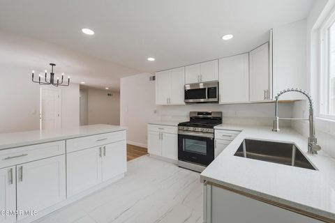 1477 Dinsmore Street Simi Valley CA 93065
