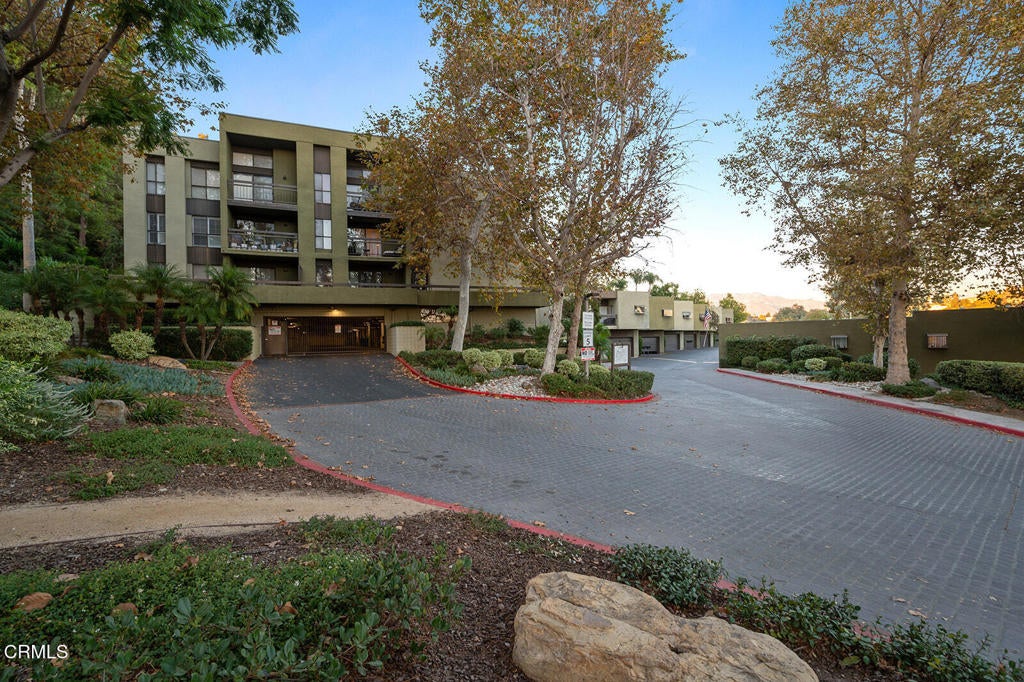 898 Temple Terrace