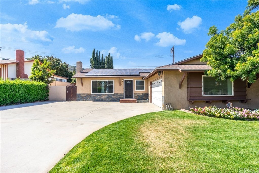 933 Beech Hill Avenue