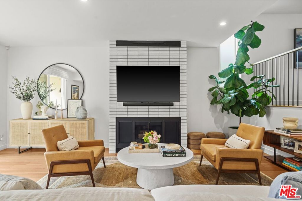 4707 La Villa Marina J