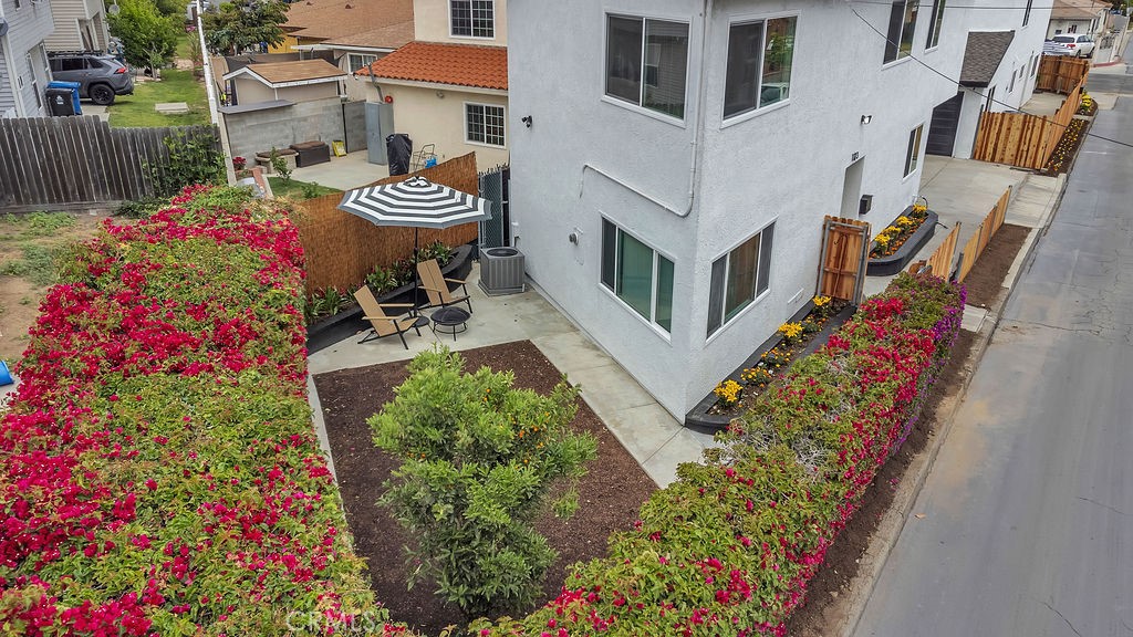 1121 E Opp Street