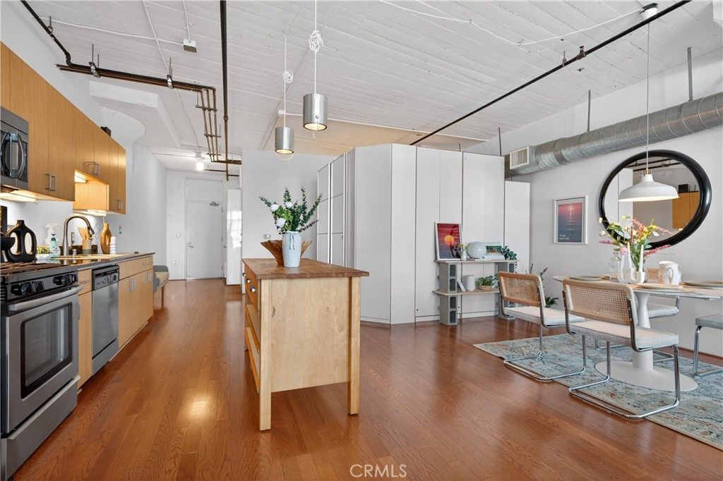 Photo of 200 N San Fernando Rd #315, Los Angeles, CA 90031 (MLS # PW26019542)