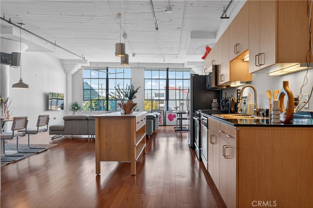 Photo of 200 N San Fernando Rd #315, Los Angeles, CA 90031 (MLS # PW26019542)