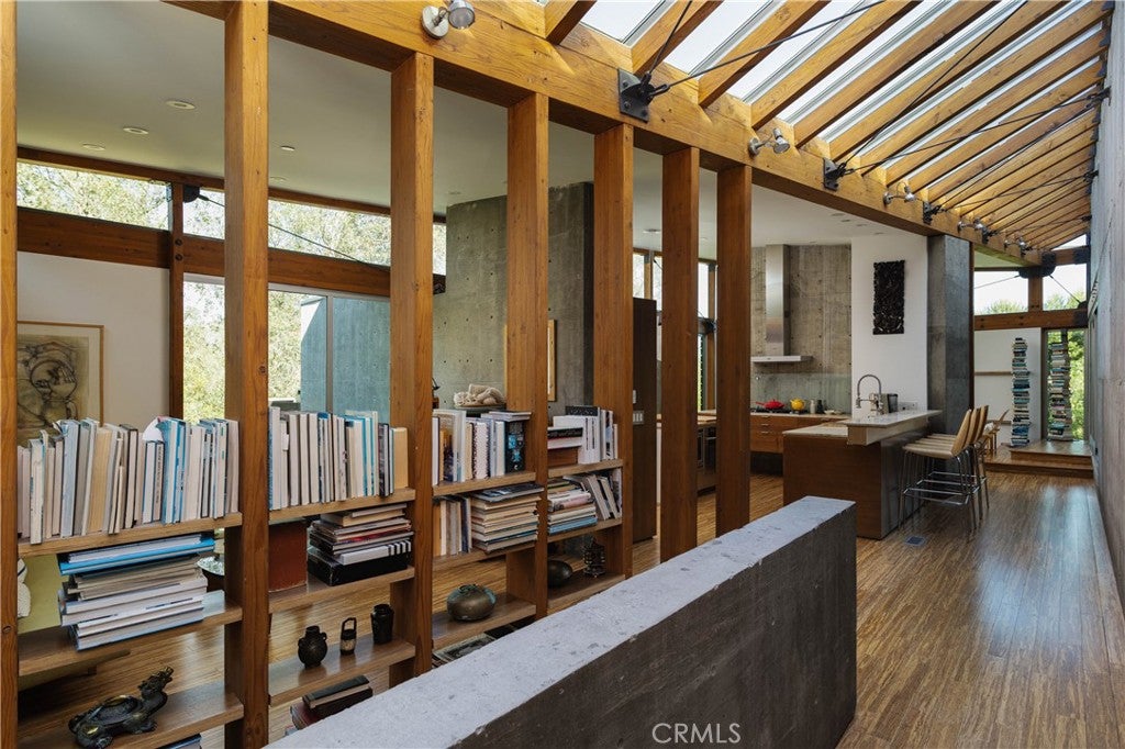 2231 Foothill Boulevard