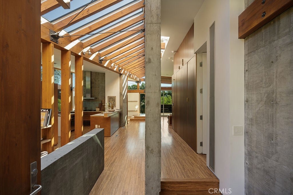2231 Foothill Boulevard