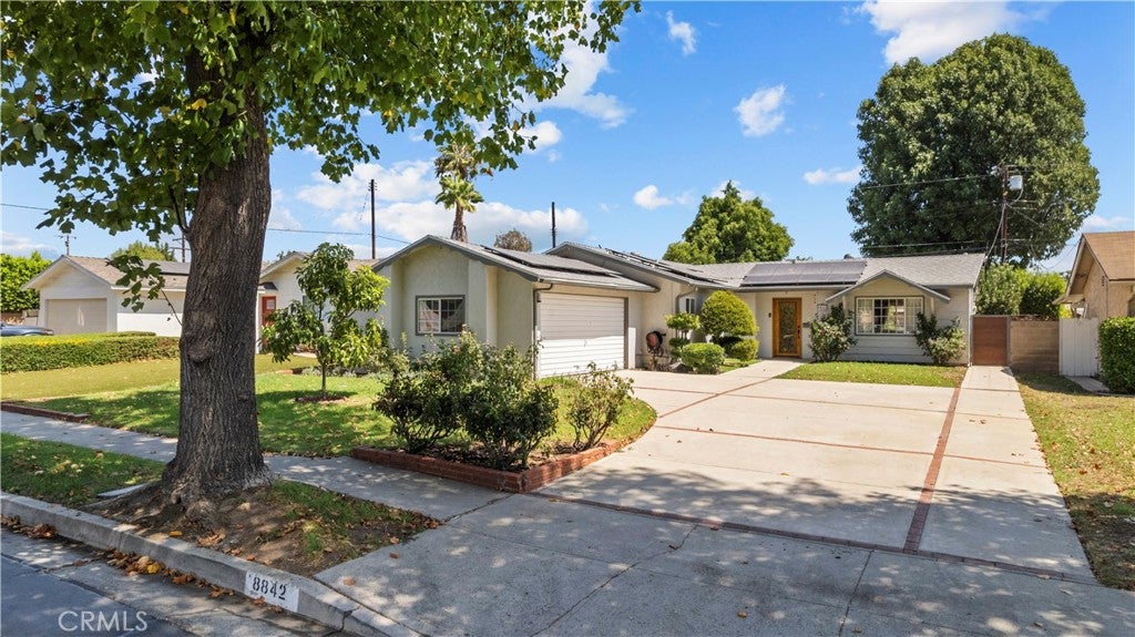 8842 Sophia AVE, North Hills CA 91343