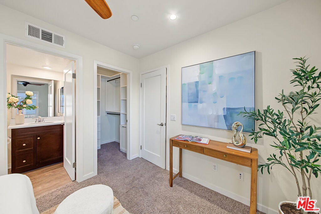 522 S Harbor Boulevard