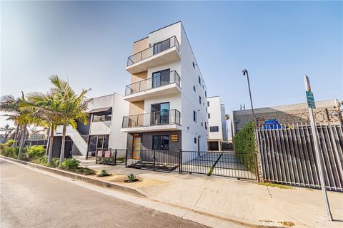 Photo of 13461 Beach Avenue #1/2, Marina Del Rey, CA 90292 (MLS # BB26006953)