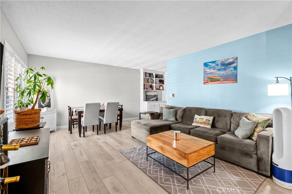 333 Junipero Avenue 1C