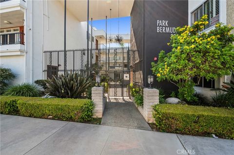 Photo of 333 Junipero Avenue #1C, Long Beach, CA 90814 (MLS # PW26139774)