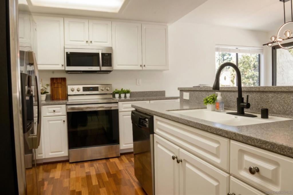 11850 Caminito Ronaldo 233