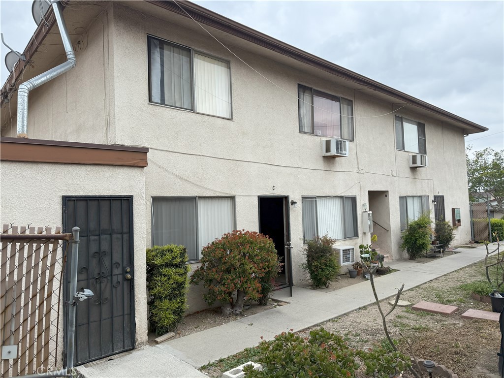 1241 Woodbury Court
