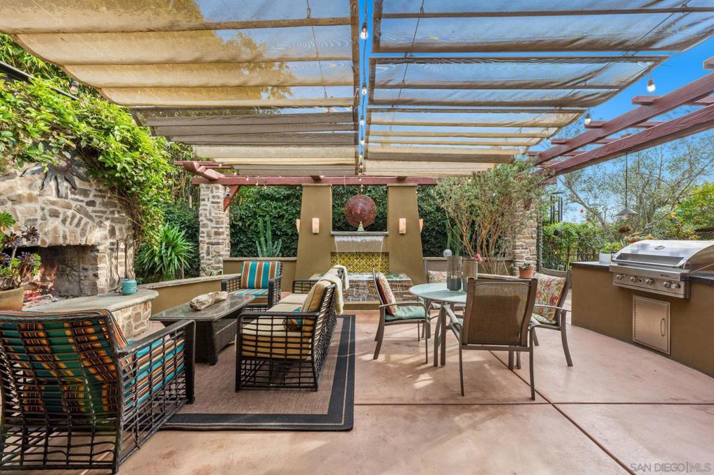825 Gonzales Street