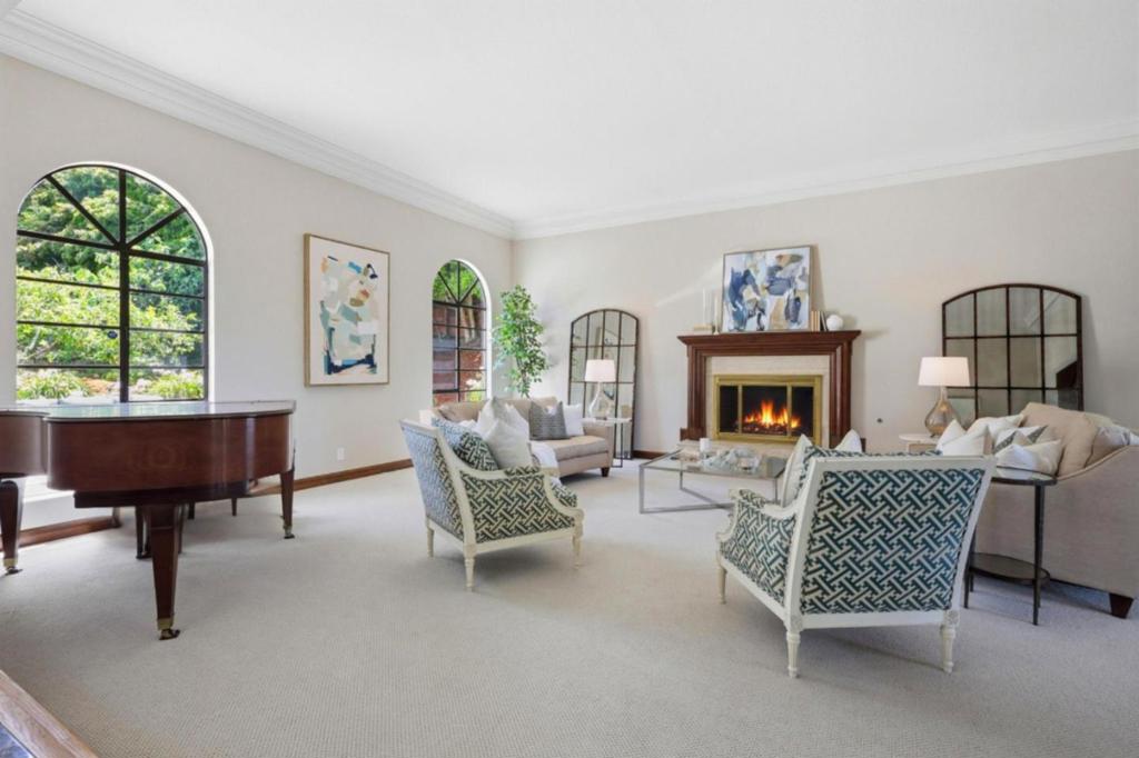 555 Chateau Drive