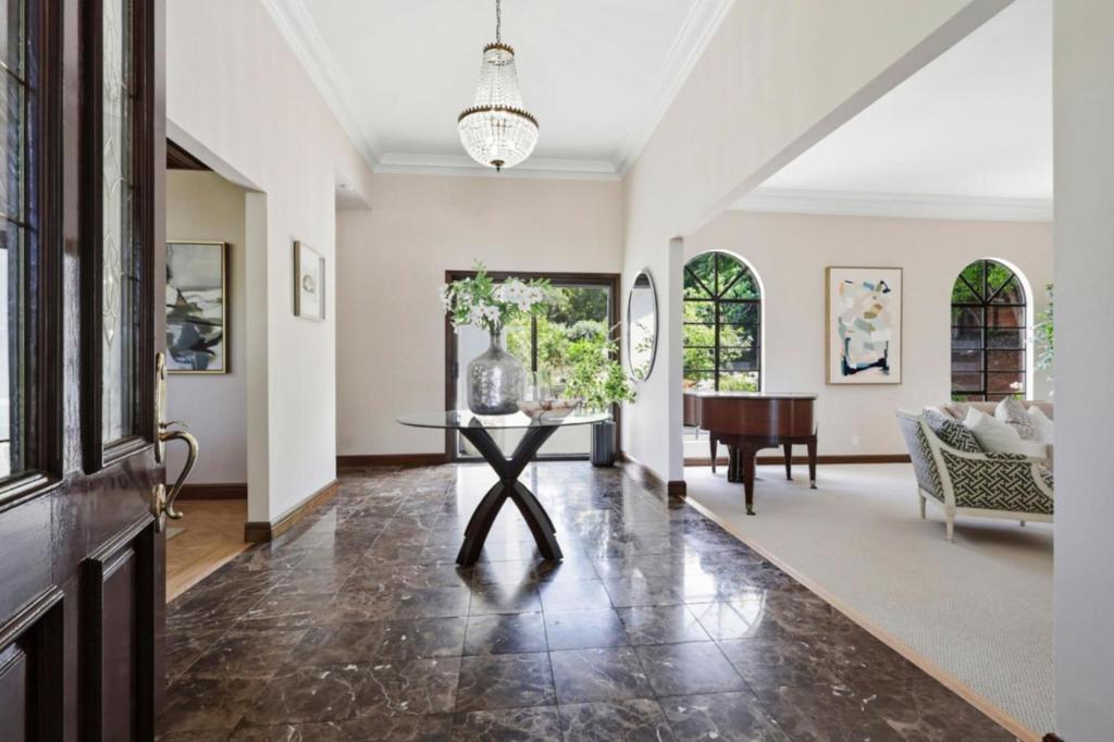 555 Chateau Drive