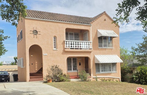 Photo of 1330 Keniston Avenue, Los Angeles, CA 90019 (MLS # 26985761)
