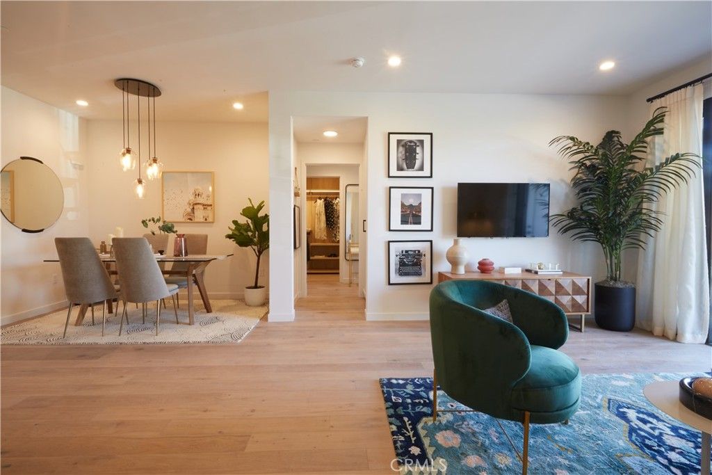 Photo of 1333 S Orange Grove Avenue #311, Los Angeles, CA 90019 (MLS # PF25234520)