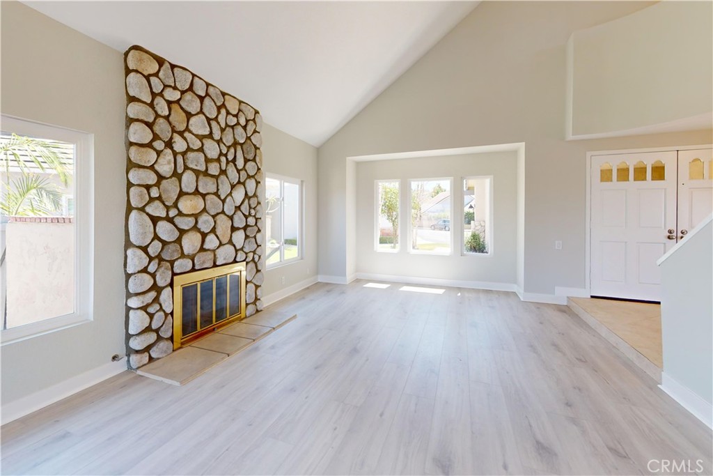 5719 E West View Drive