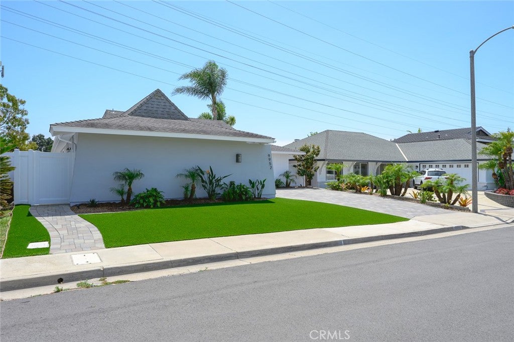 9952 Effingham, Huntington Beach CA 92646 - Photo 35