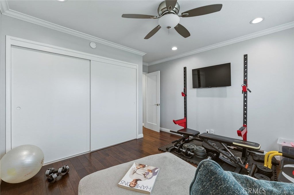 9952 Effingham, Huntington Beach CA 92646 - Photo 18
