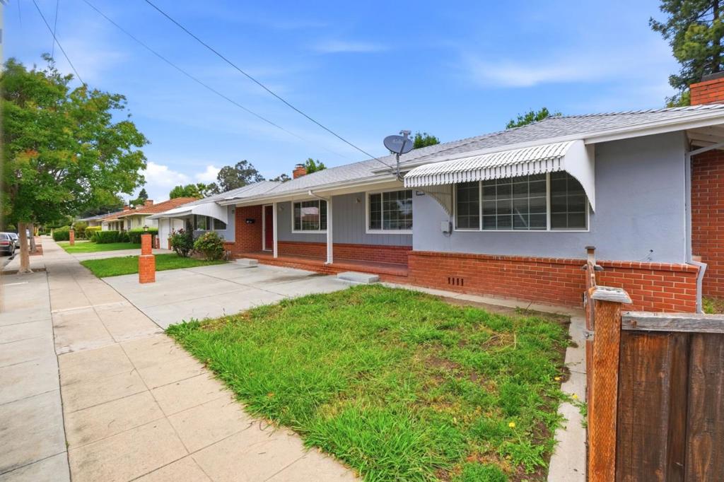 22596 Norwood Drive