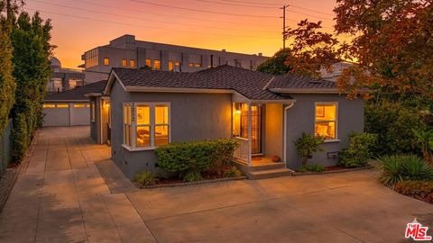 Photo of 2252 20th Street, Santa Monica, CA 90405 (MLS # 26833885)