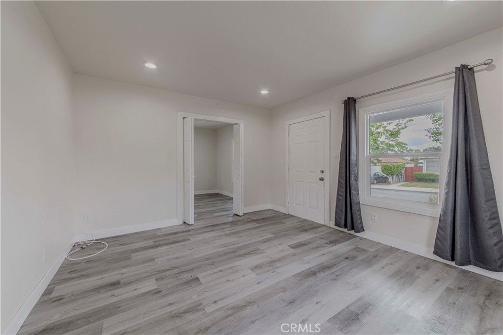 listing image 130723952519974407171