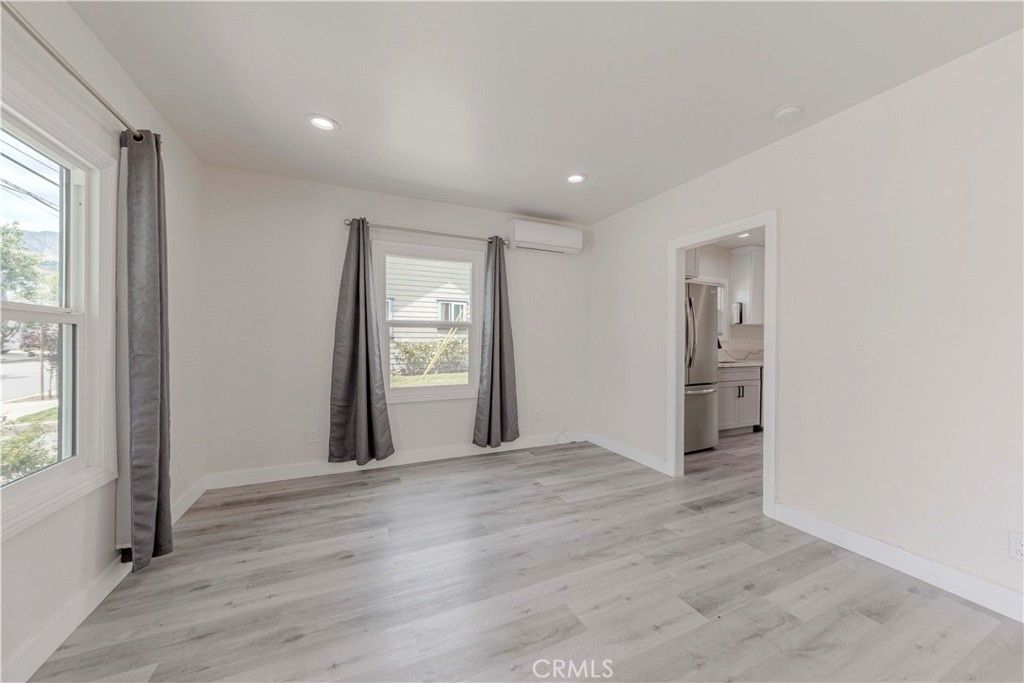 listing image 130728337504180569552