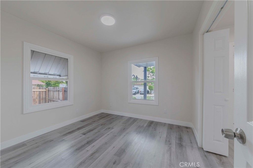 listing image 130720129248554339792