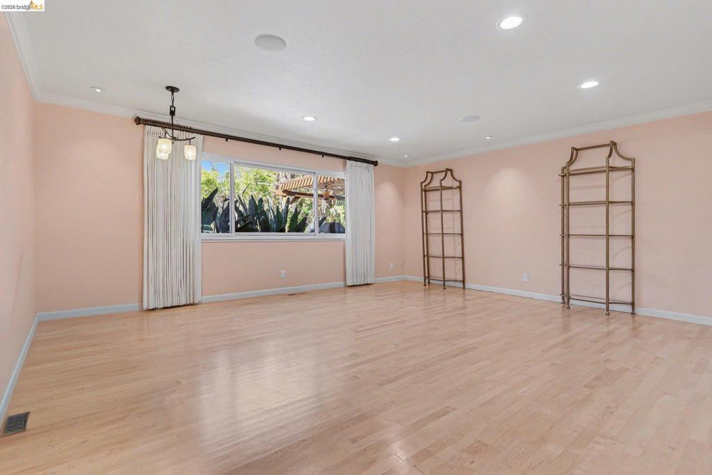 5849 Mitchell Canyon Ct