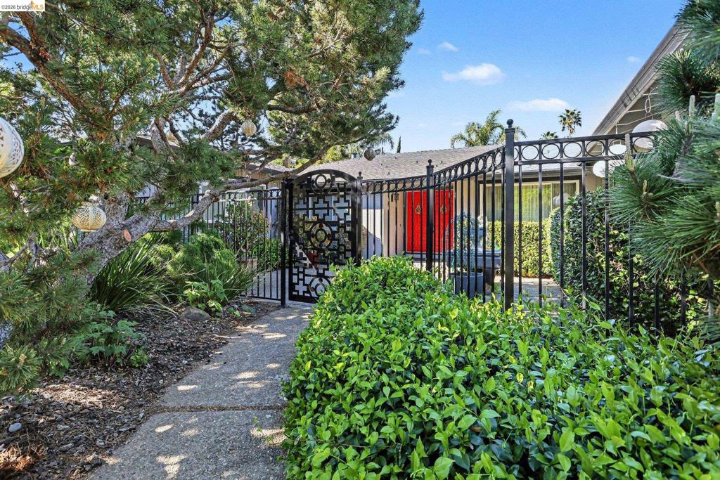 5849 Mitchell Canyon Ct