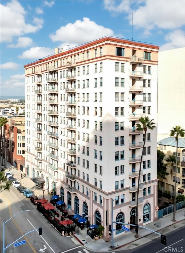 455 E Ocean Boulevard