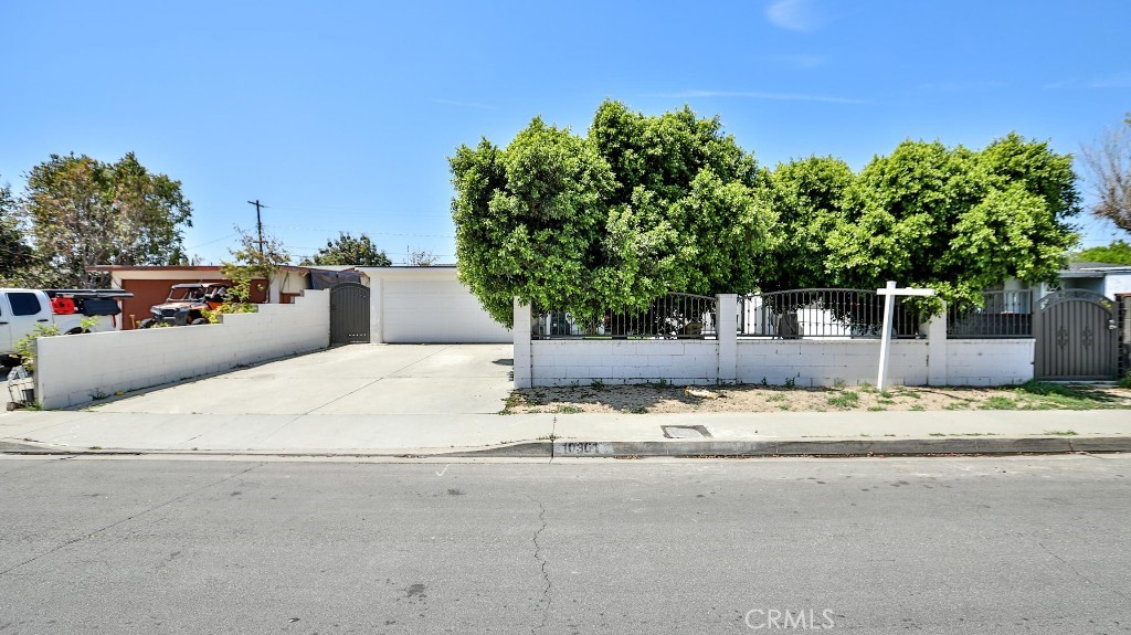 Welcome to 10301 Antigua Street – A Rare Investment Opportunity in Anaheim, CA 92804
Nestled in the unincorporated area of Anaheim, this versatile property is a true gem for investors and homeowners alike. Ideally located just minutes from world-famous attractions like Disneyland and Knott’s Berry Farm, this unique offering features two fully independent living spaces, perfect for rentals, multigenerational living, or a combination of both.
Main Residence
Spacious and inviting, the primary home boasts 4 bedrooms, 3 bathrooms, and an additional 500 sq ft bonus room, offering a flexible floorplan ideal for family living or long-term rental use. Thoughtfully designed, this home combines functionality and comfort, catering to a variety of living needs.
Accessory Dwelling Unit (ADU)
Privately situated with its own address (10291 Antigua) and separate utility meter, the detached ADU offers 2 bedrooms, 2 bathrooms, and 800 sq ft of modern living space. Whether used for rental income, guest accommodations, or multigenerational living, this unit provides maximum flexibility and privacy.
Located in a high-demand area with convenient access to shopping, dining, and entertainment, 10301 Antigua Street is a savvy investment with endless potential.