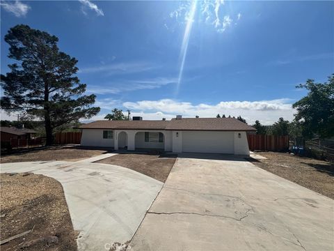 16559 Warwick Street Victorville CA 92395